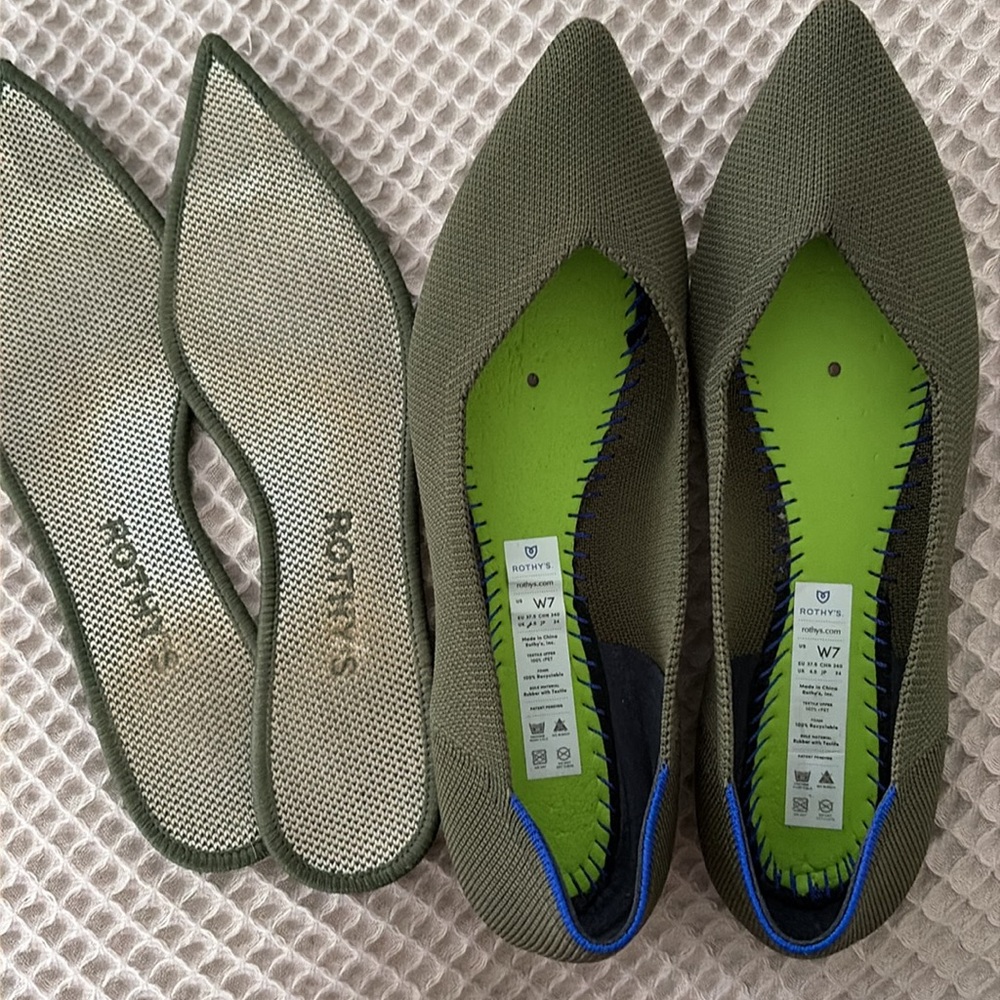 Green The Point Rothy’s flats! Size 7 - Picture 3 of 3